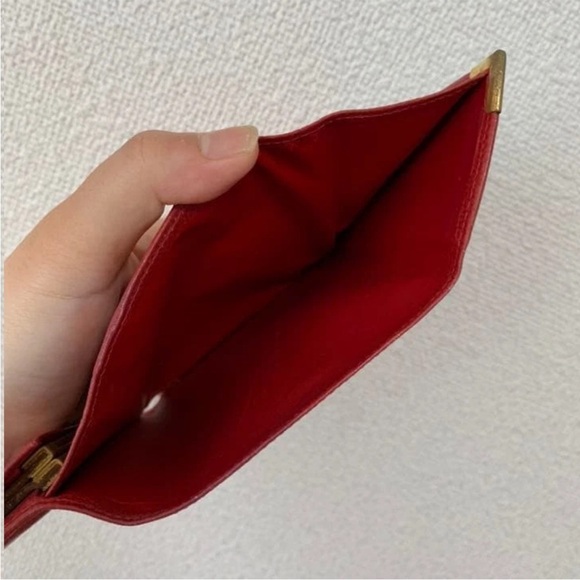 Yves Saint Laurent Red Leather Wallet with Gold Details - Picture 4 of 11